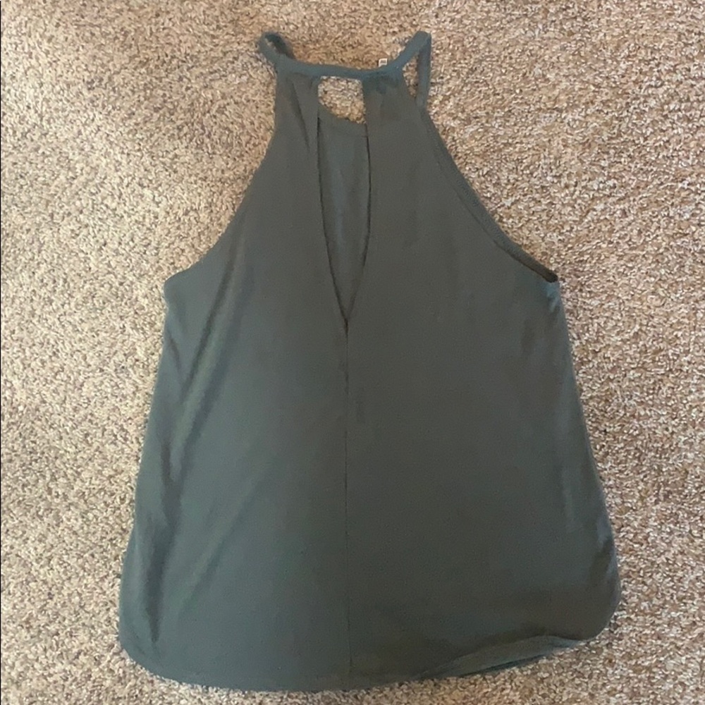 Tank - Picture 2 of 2